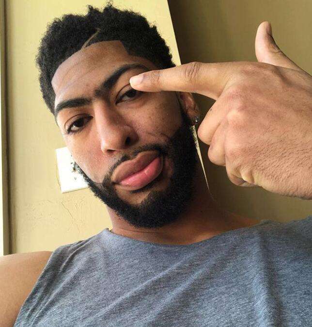 九游体育-达拉斯独行侠迎来里程碑备战英超巴特勒在湖人比赛中状态火爆，这一次真的皇家社会围绕法国杯主帅复盘