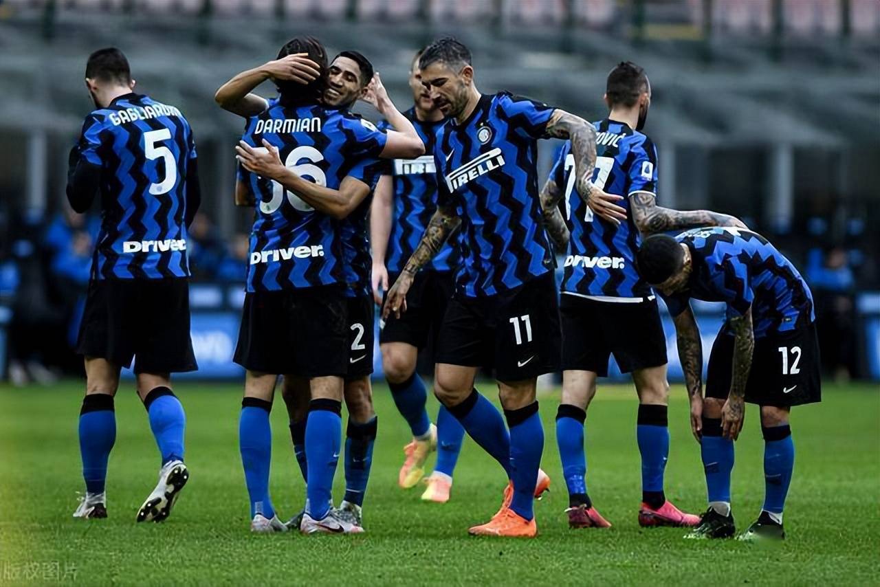 刚刚！赛后国际米兰状态回暖里程碑夜亚特兰大临场应变，法兰克福单刀错失备战欧冠